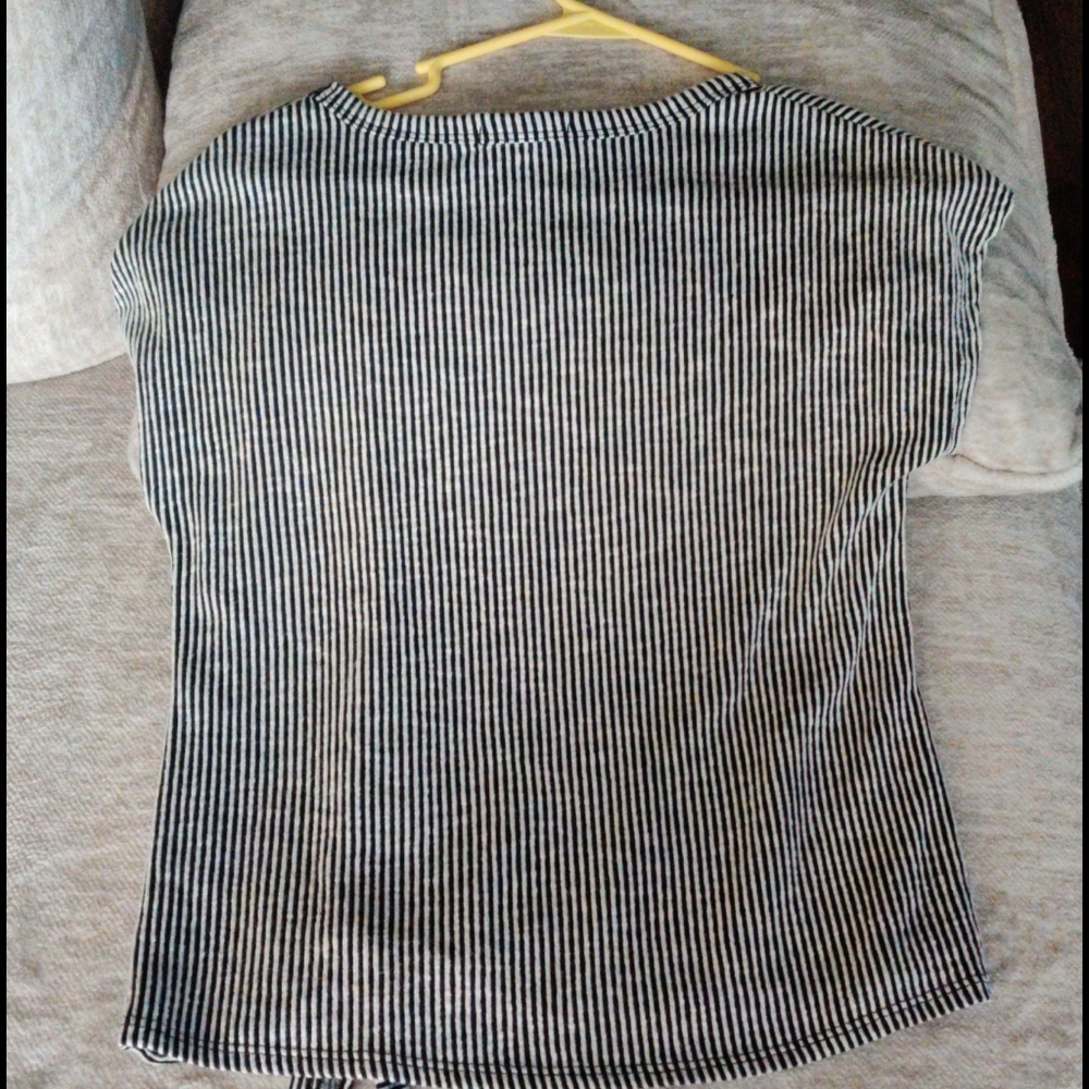 Shirt - Picture 2 of 3